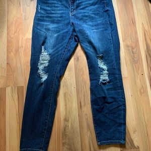 Curvy dark wash ankle jeans (rue 21)